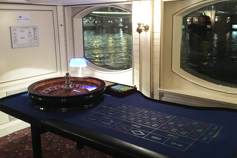Table de roulette à louer pour animer soiree casino dans paris Seine